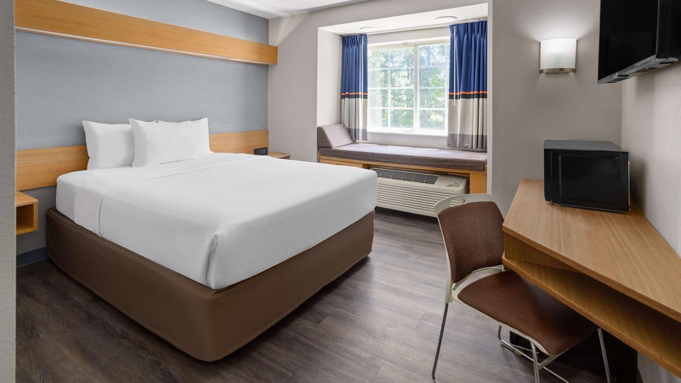 Microtel Inn & Suites by Wyndham Raleigh Durham Airport