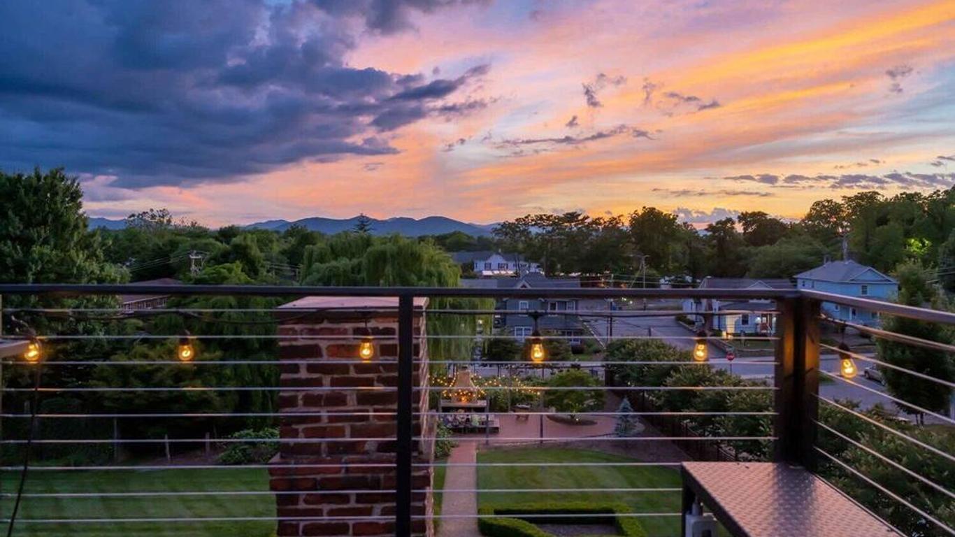 Bunn House - Luxury Mansion 2 blocks from Downtown Asheville