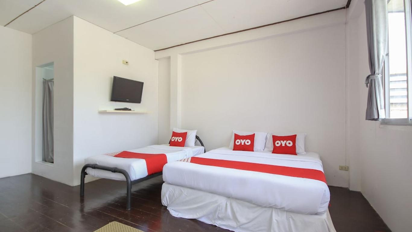 OYO 1054 Phuket Backpacker Hostel