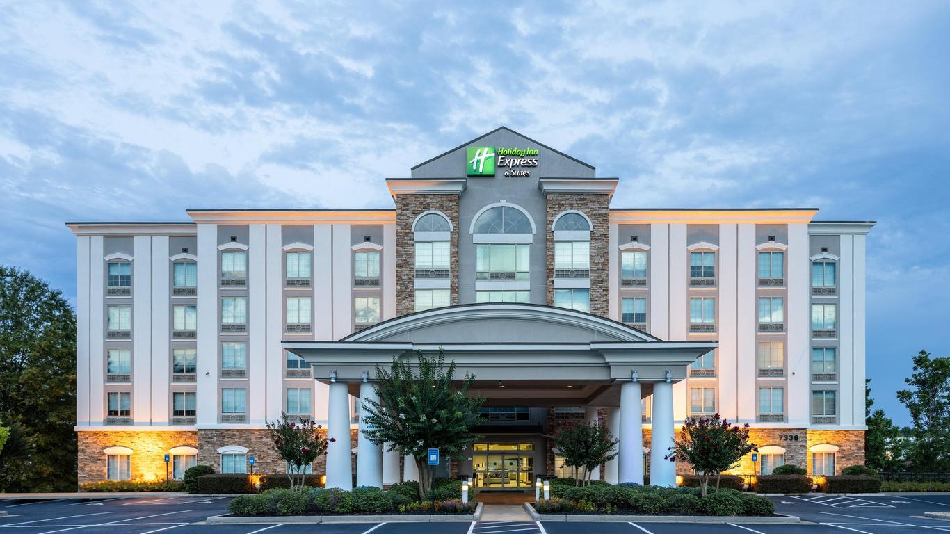 Holiday Inn Express & Suites Columbus At Northlake