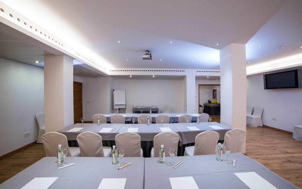 Conference room Ảnh