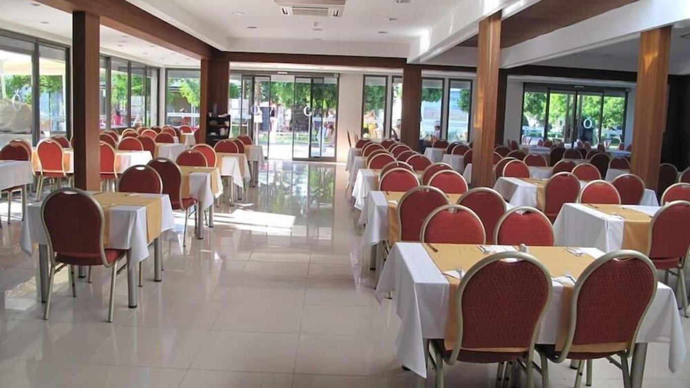 Monna Roza Garden Hotel